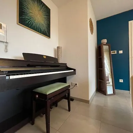 - Note Boisee - Terrasse & Parking *