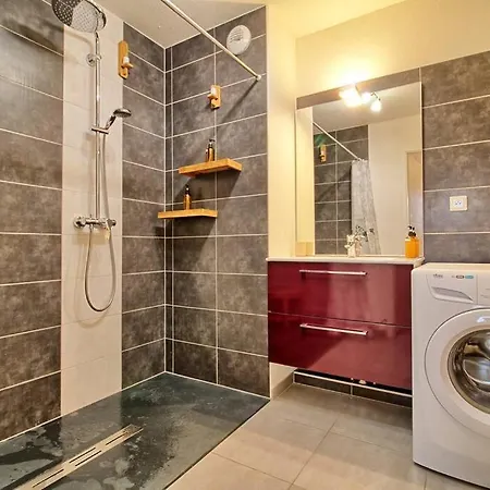 - Note Boisee - Terrasse & Parking